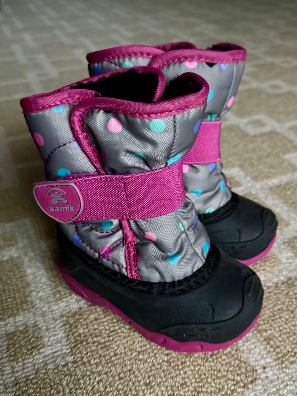Kamik Kids Snowbug6 Insulated Winter Snow Boots Gray Pink Polka Dot Girls Size 5